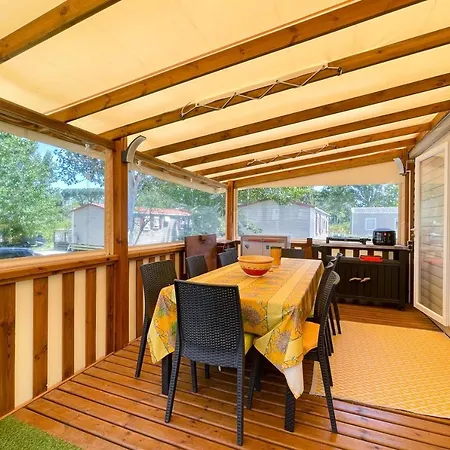 Magnificent Bungalow With Terrace In Frejus Apartment *